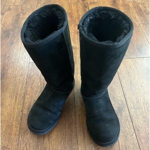 UGG boots, black suede women’s size 7, Burning Man